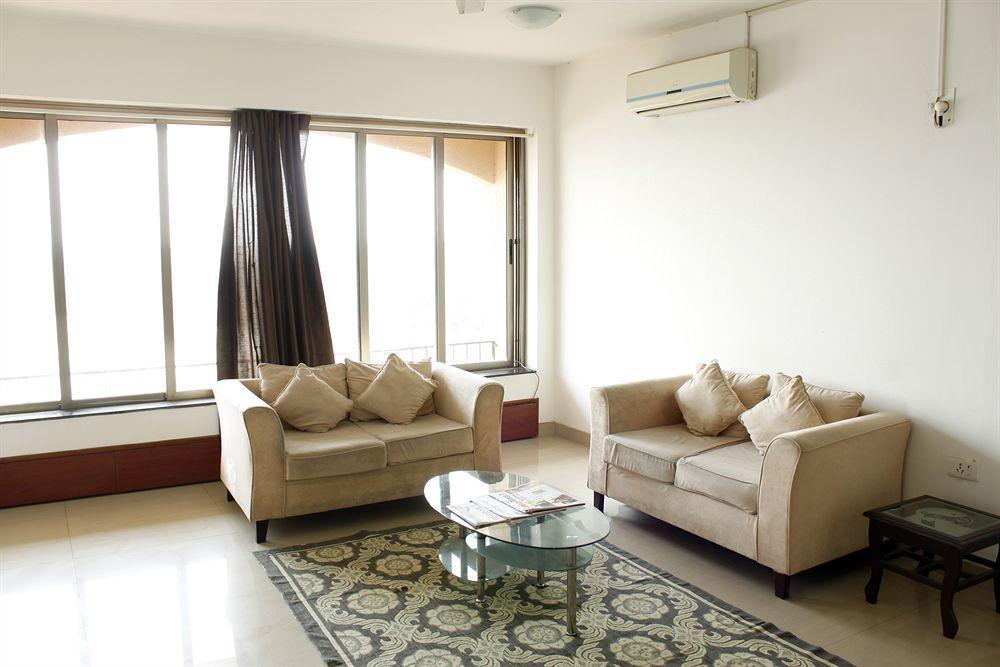 Laurent & Benon Suites Bombaj Zewnętrze zdjęcie